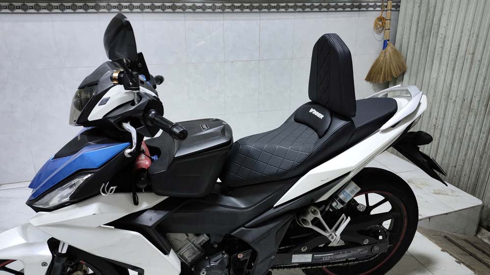 Yên Xe Tựa Bật Honda Winner X V1 - Màu Đen _WINNER-TL03-BLACK