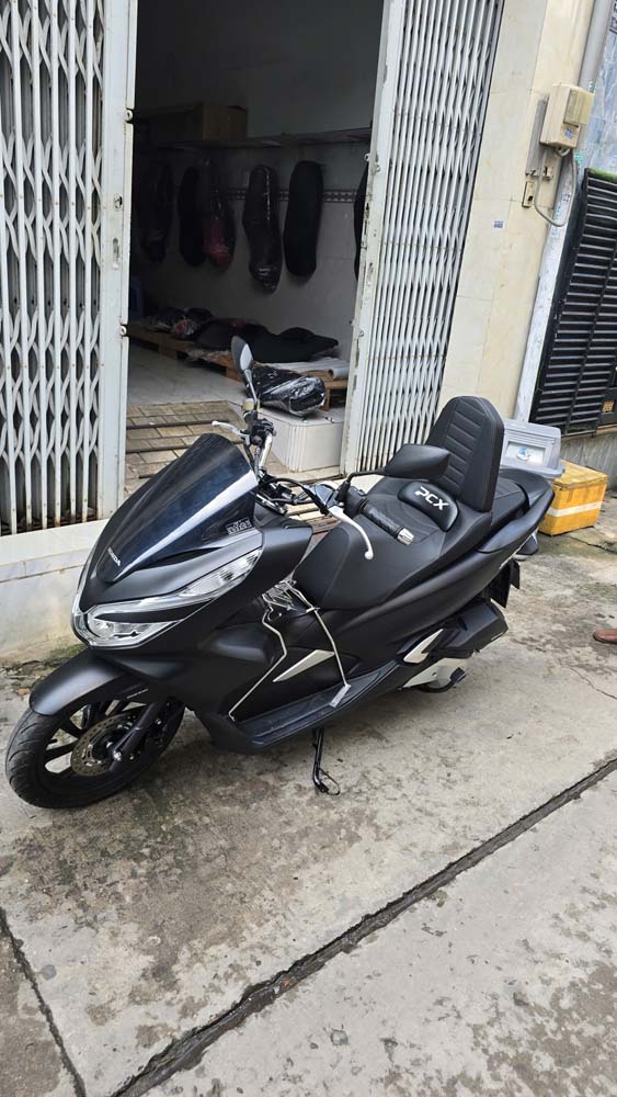 Yên Xe Tựa Lưng Cho Honda PCX ĐEN _ PCX-TL03-BLACK