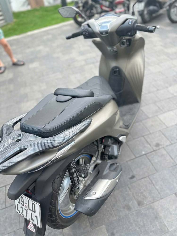 Yên Gờ Lưng Honda SH – Màu Đen Sang Trọng _ SH-G06-BLACK