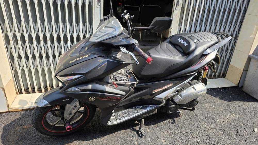 Yên Độ Yamaha NVX Cao Cấp Đen  _ NVX-G06-BLACK2