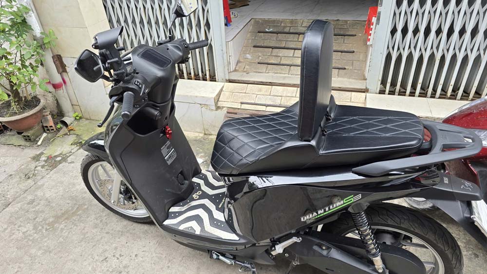 Yên Xe Tựa Lưng Cho DatBike Quantum Đen _ QUANTUM-TL03-BLACK