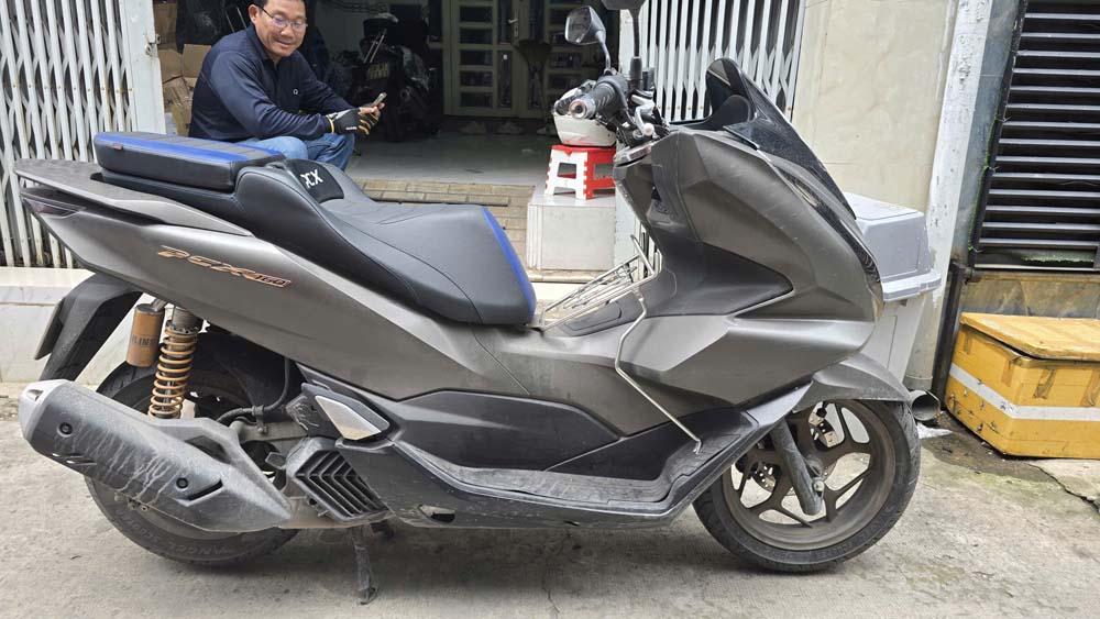 Yên Xe Tựa Lưng Cho Honda PCX – Đen-Dương _ PCX-TL03-BLUE