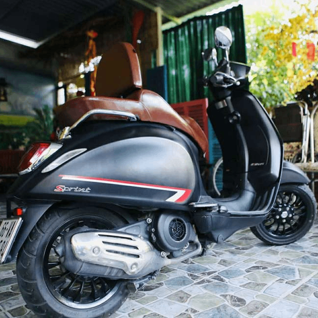 Yên Xe Tựa Lưng Cho Vespa – Màu Nâu Trơn _ VESPA-TL03-BROWN