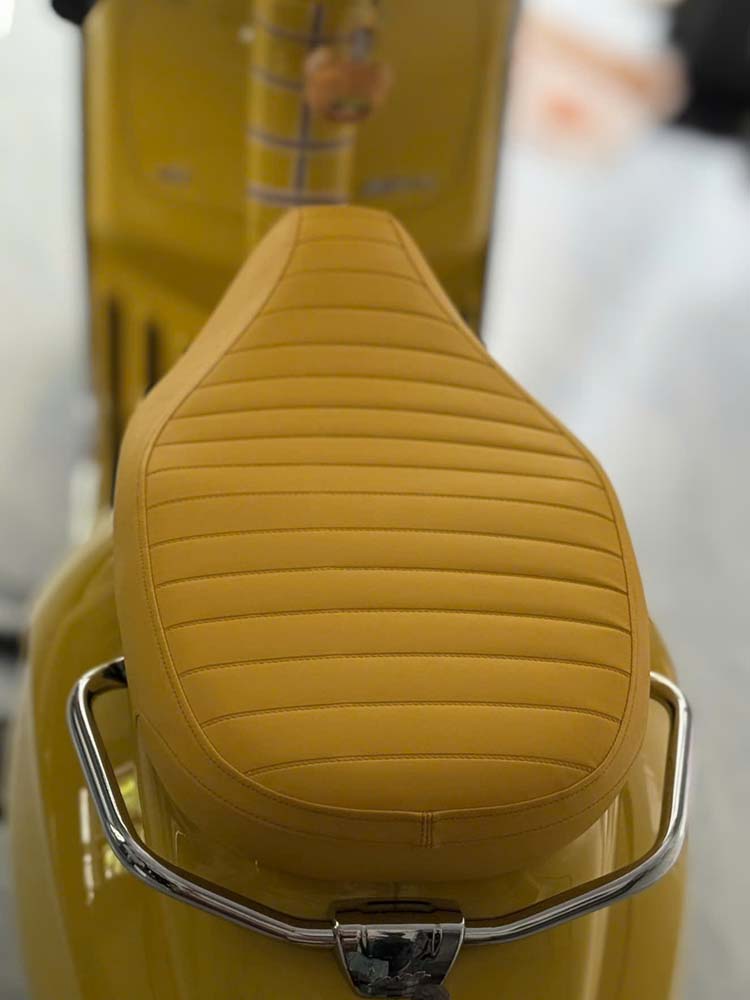 Yên 2 Tầng Vespa Cao Cấp _ Màu vàng _ VESPA-V13-YELLOW