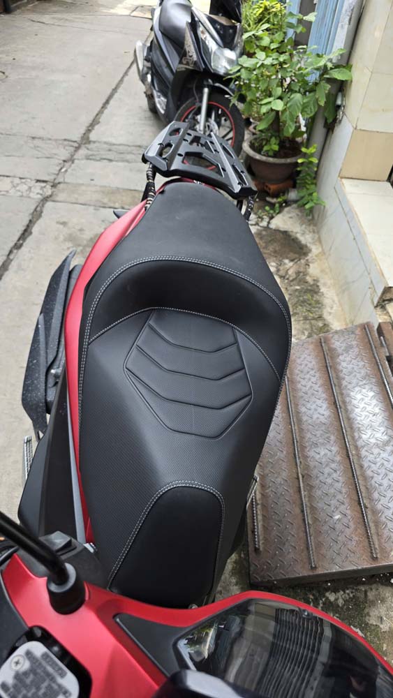 Yên Độ Yamaha NVX Thể Thao Đen _ NVX G15-BLACK