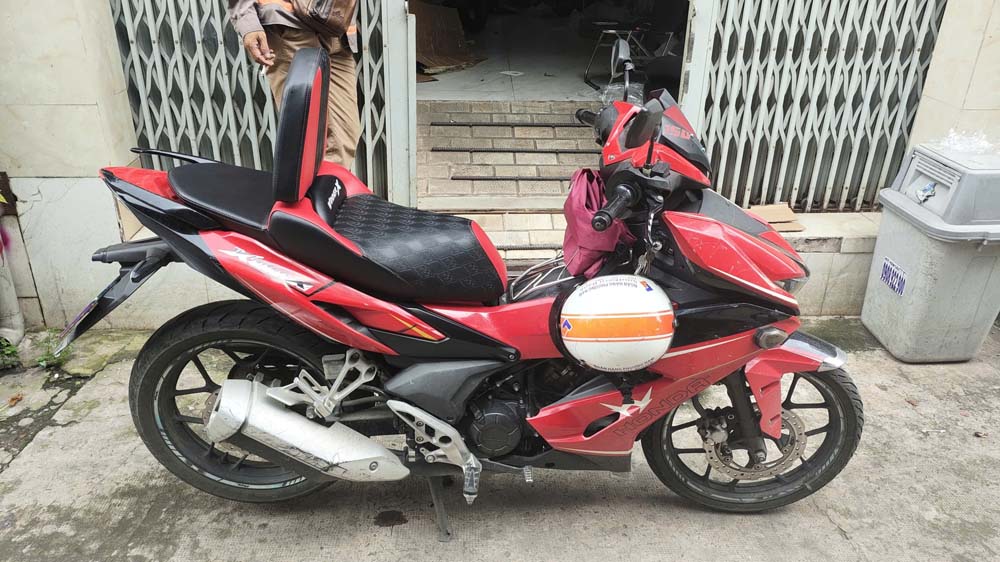 Yên Xe Tựa Bật Honda Winner X – Phiên Bản Màu Đỏ-Đen _ WINNER-TL03-RED