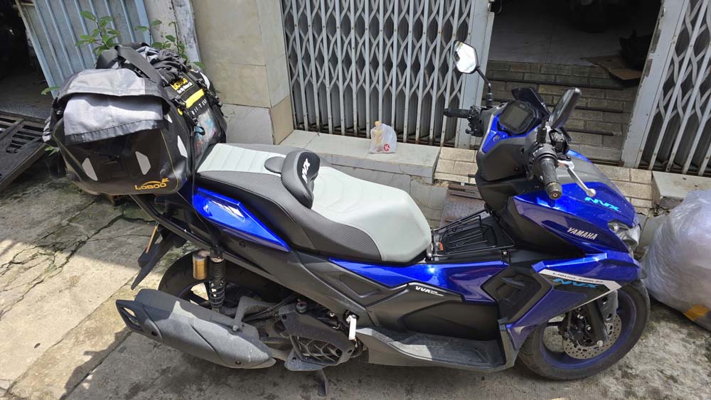 Yên Độ Yamaha NVX Cao Cấp Đen Xám _ NVX-G06-GREY