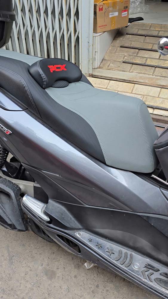 Yên Độ Honda PCX Có Gờ Mông _ PCX-G06-GREY