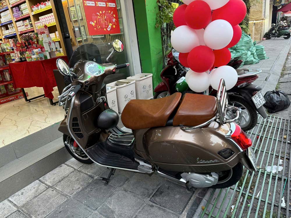 Yên Đôi Vespa Cao Cấp – Da Bò Thật _ VESPA-VB01-BROWN