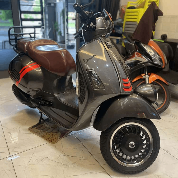 Yên Đôi Vespa Cao Cấp – Màu Nâu Bóng Đậm _ VESPA-V16-BROWN