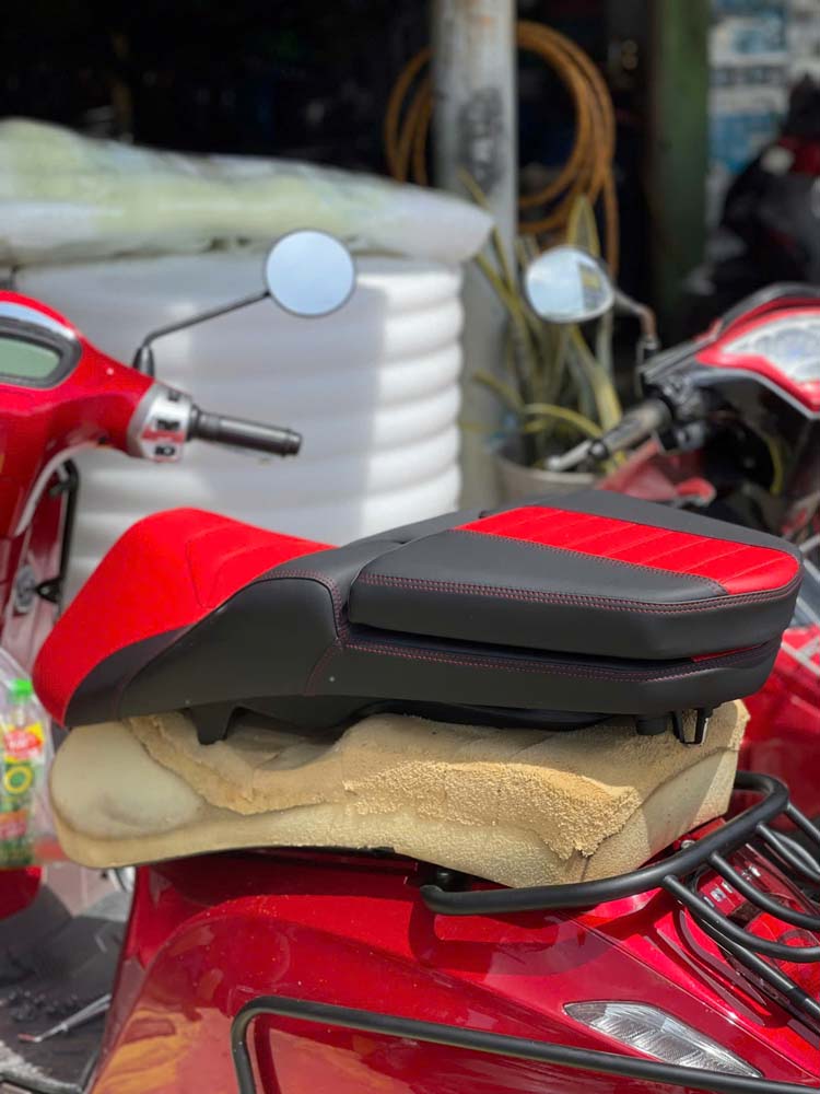 Yên Xe Tựa Lưng Cho Honda PCX – Phiên Bản Màu Đỏ _ PCX-TL03-RED
