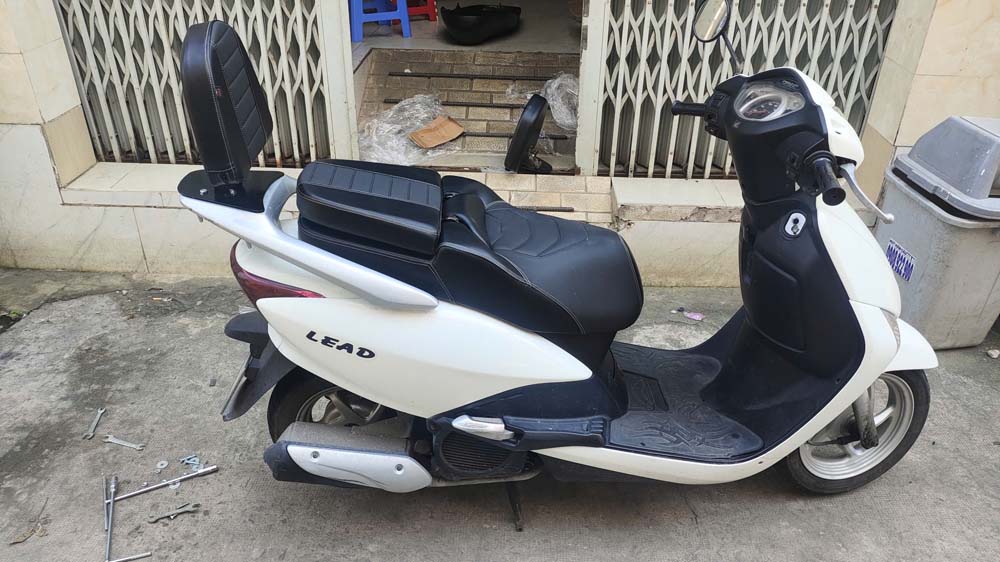 Tựa Lưng Cho Người Ngồi Sau Xe Máy Honda Lead (Chỉ tựa sau) _ LEAD-TS