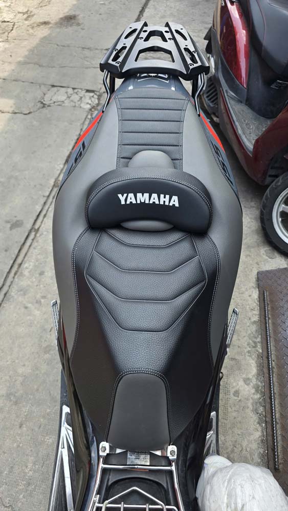 Yên Độ Yamaha NVX Cao Cấp Xám Đậm _ NVX-G06-D.GREY