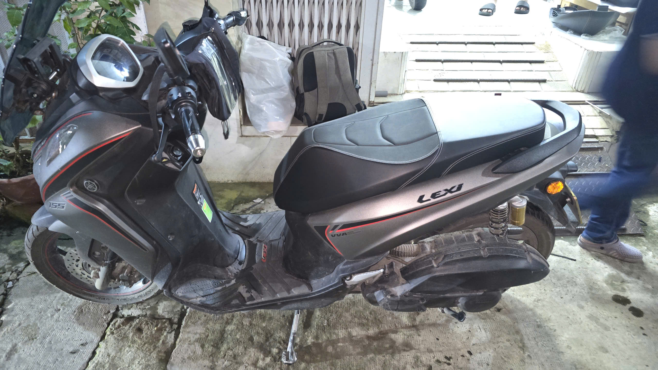 Yên Độ Yamaha Lexi Cao Cấp _ LEXI-M01-BLACK