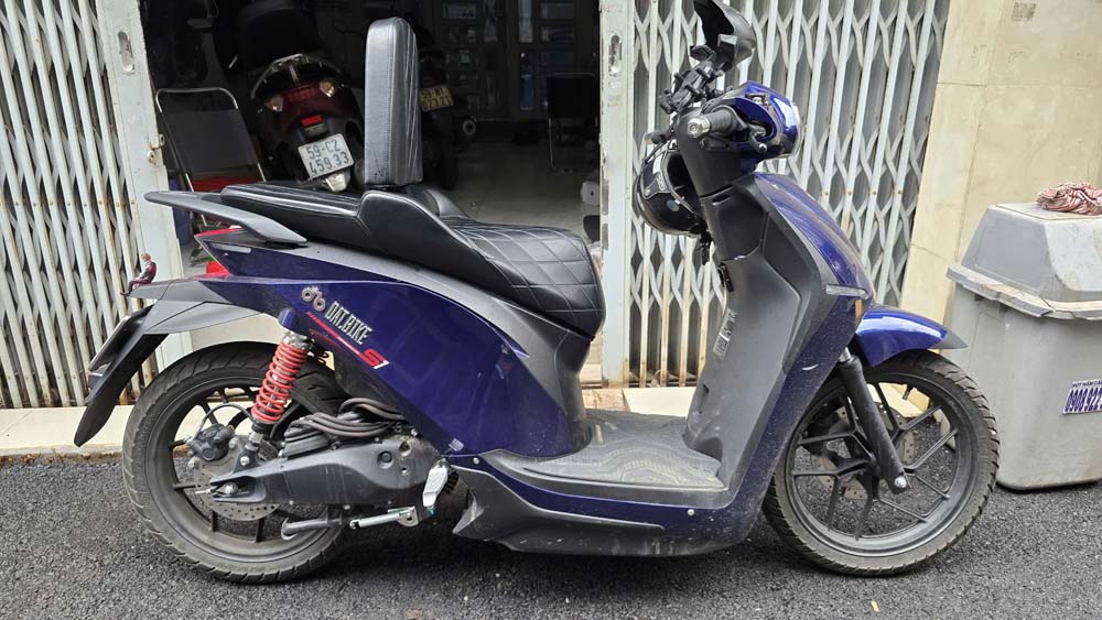 Yên Xe Tựa Lưng Cho DatBike Quantum Đen _ QUANTUM-TL03-BLACK