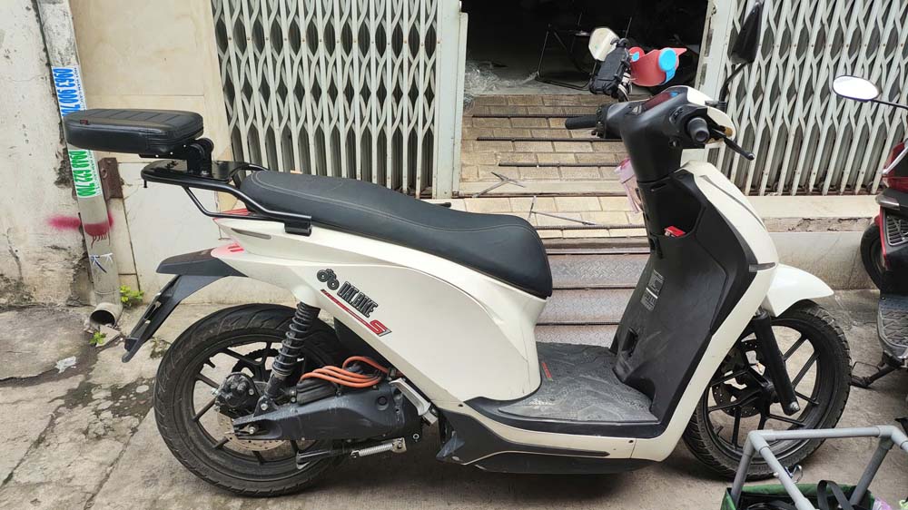 Tựa Lưng Cho Người Ngồi Sau Dat Bike Quantum (Chỉ tựa sau) _ DB-TS