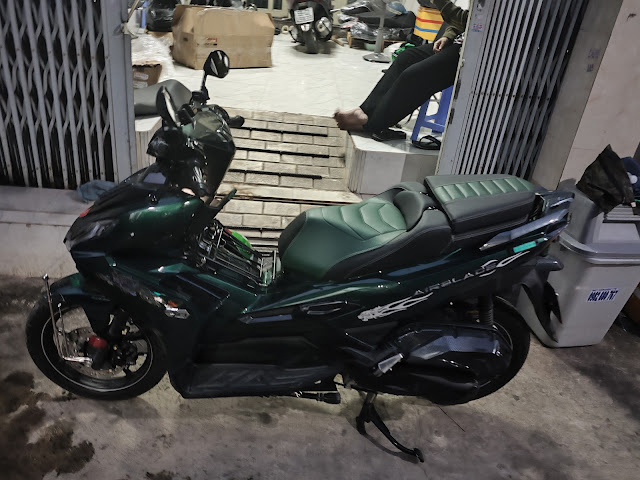 Yên xe tựa bật Airblade kiểu dáng mới đẳng cấp_ AB-TL03-GREEN