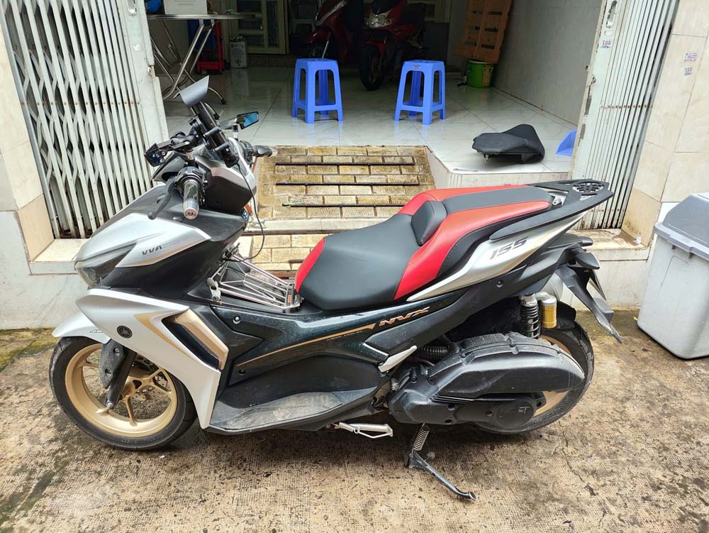 Yên Độ Yamaha NVX Cao Cấp Đỏ Đen _ NVX -G07-RED