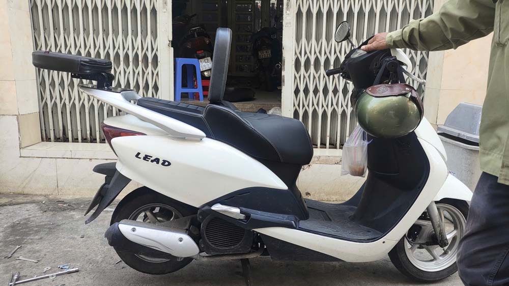 Yên xe tựa bật tiện lợi cho Honda Lead các đời _ LEAD-TL03-BLACK