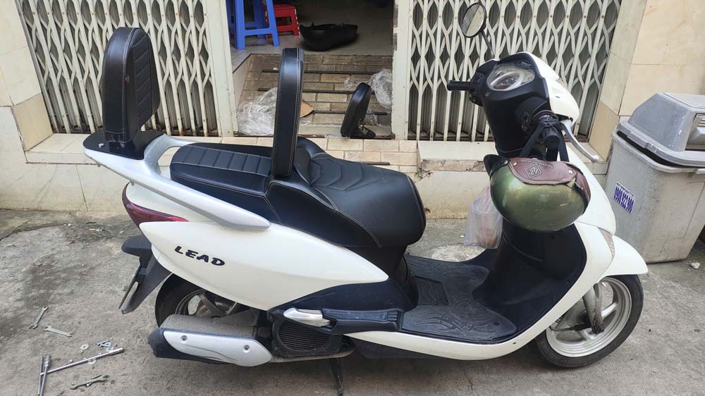 Yên xe tựa bật tiện lợi cho Honda Lead các đời _ LEAD-TL03-BLACK