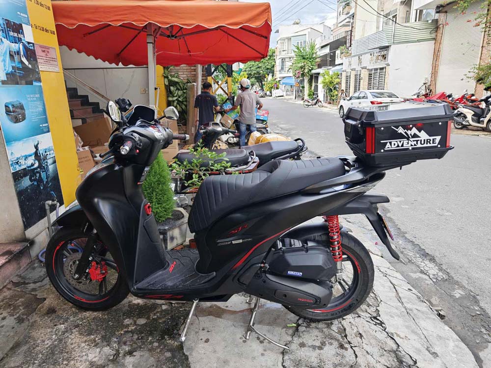 Yên xe kiểu thể thao cho xe sh các đời - êm ái và độc đáo _ SH-G09-BLACK