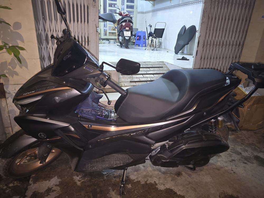Yên Độ Yamaha NVX Thể Thao Đen _ NVX G15-BLACK