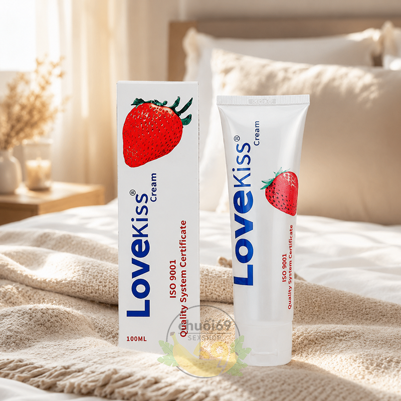 Gel Bôi Trơn Love Kiss Hương Dâu 100ml (Gốc Nước An Toàn, Ngọt Ngào Dễ Chịu & Chuẩn ISO 9001)