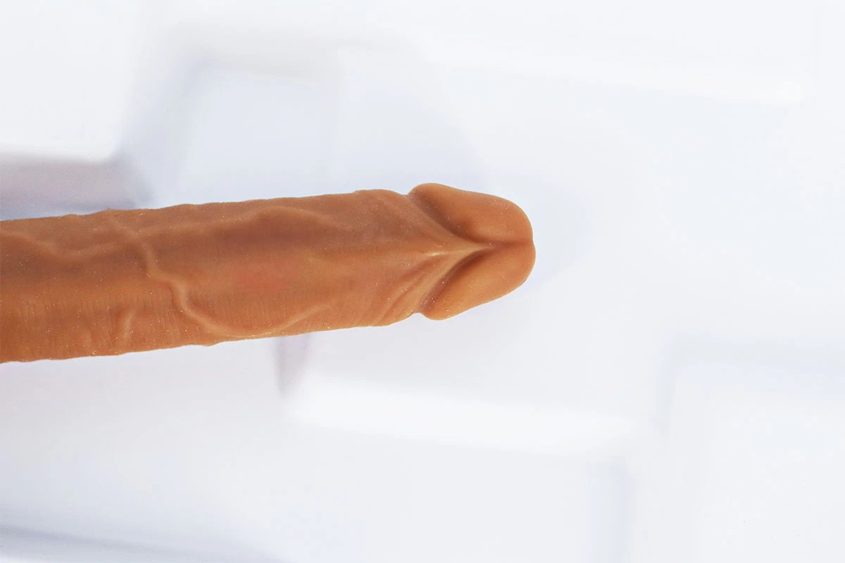 Dương Vật Giả Size Nhỏ Có Đế 2.4cm Siêu Mềm