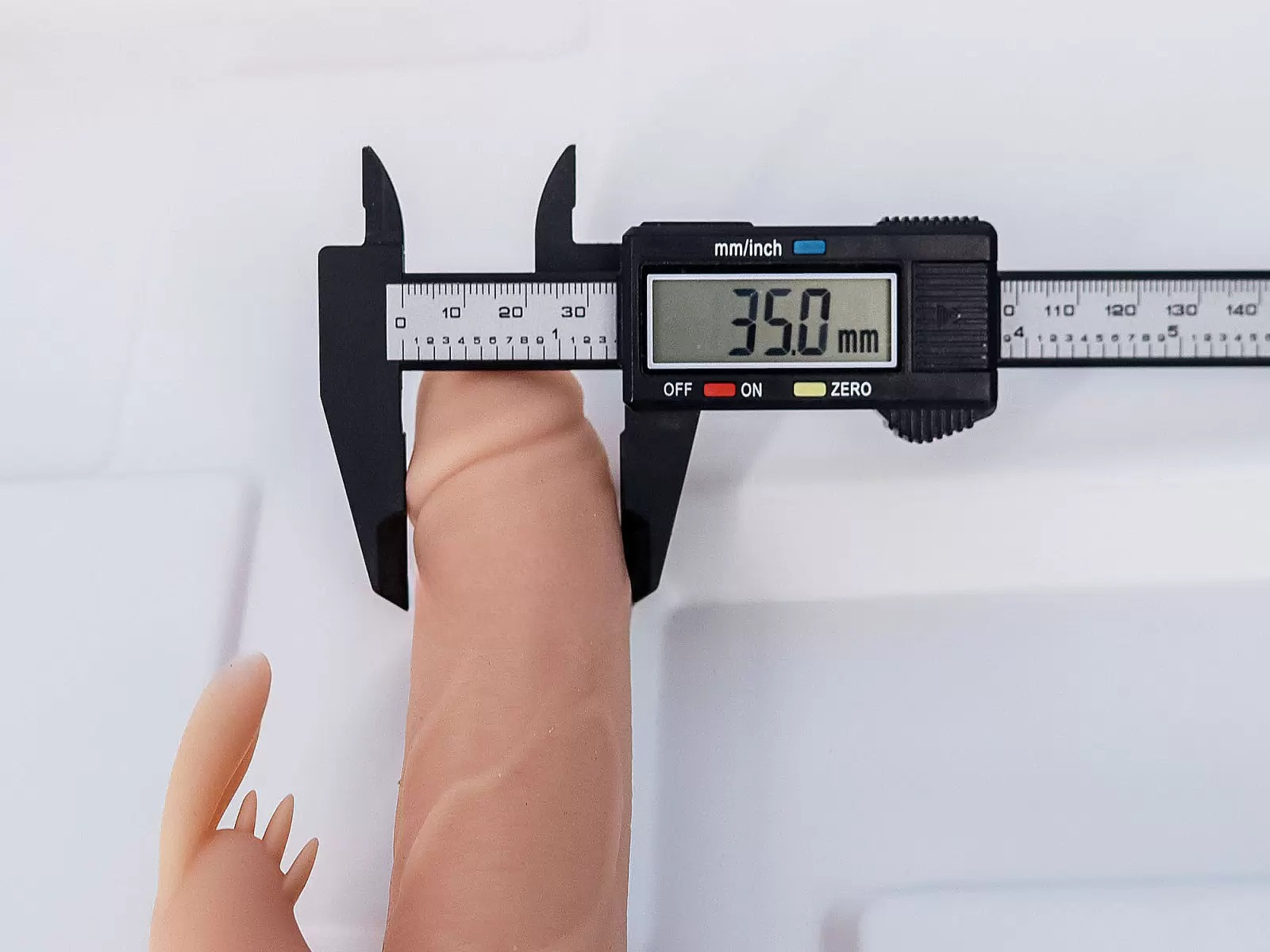 Dương Vật Giả Đa Năng Indulge Wind Chaser Rung Thụt Ngoáy 360 ĐỘ