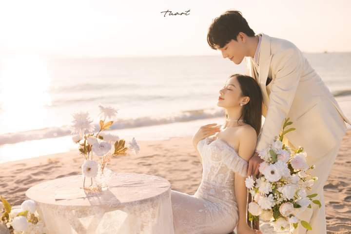tiec-cuoi-ngoai-troi-sang-trong-ptd-white-hotel-ha-tinh