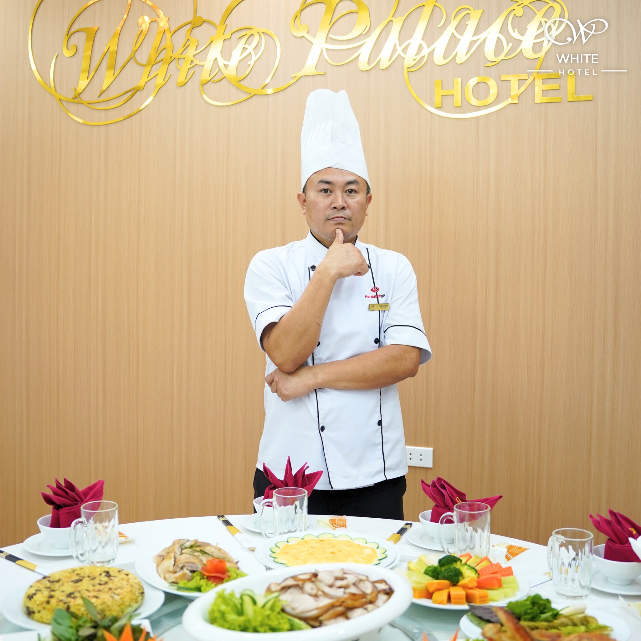 đầu bếp tại PTD White Hotel & Restaurant