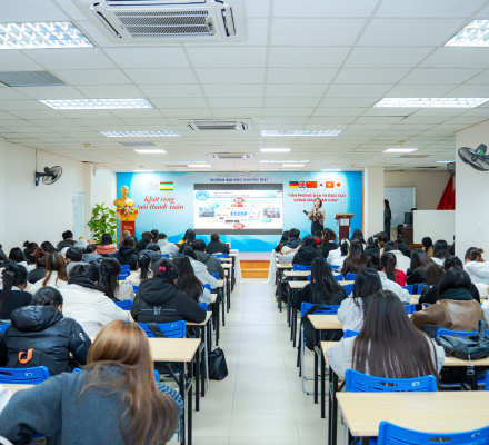 Đào tạo ngoại ngữ