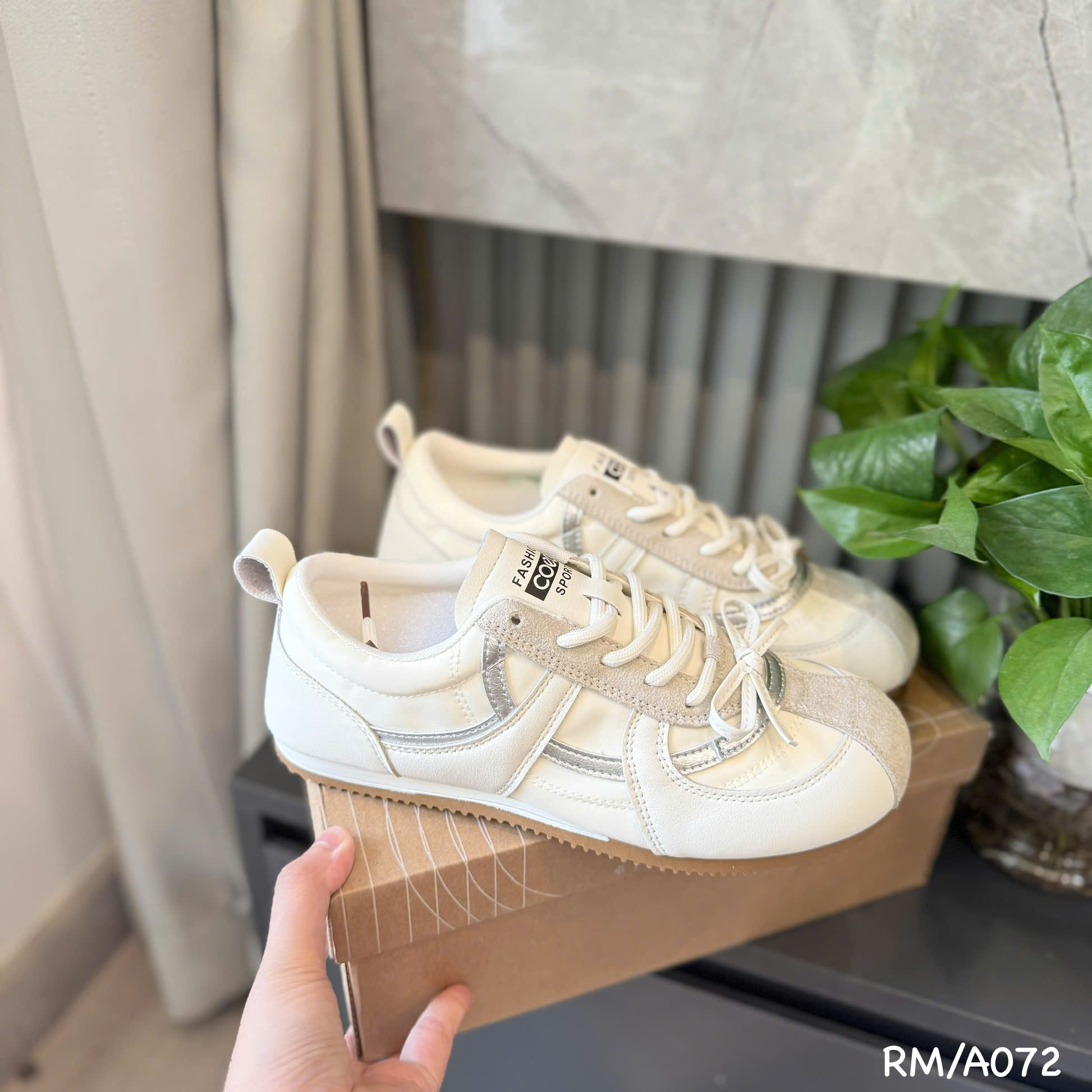 giày thể thao mũi nơ A072