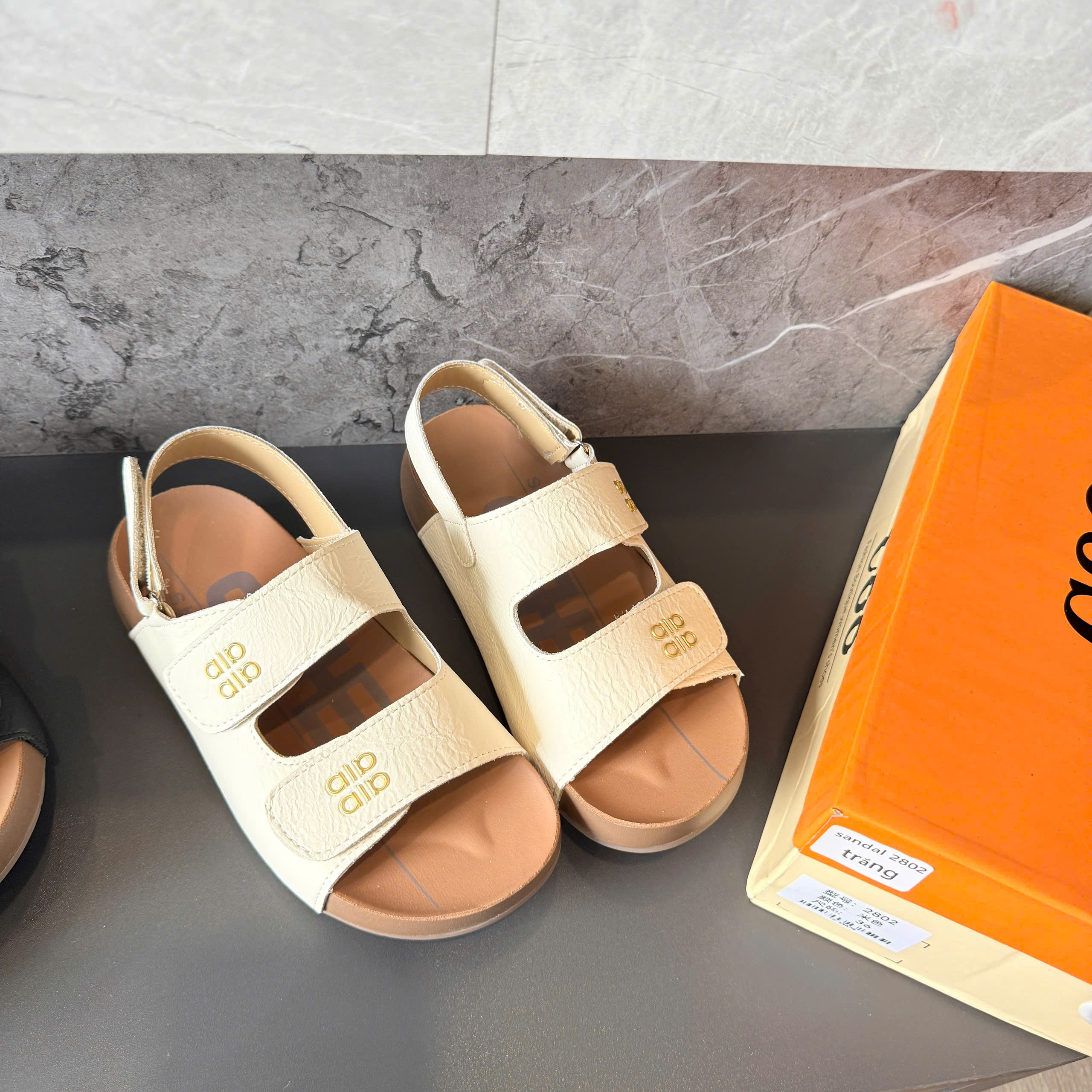 ( QC ) sandal 2802
