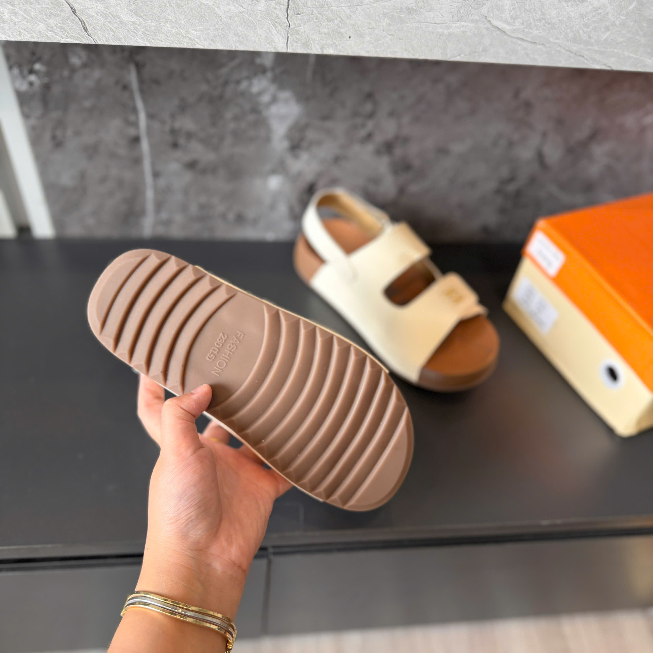 ( QC ) sandal 2802