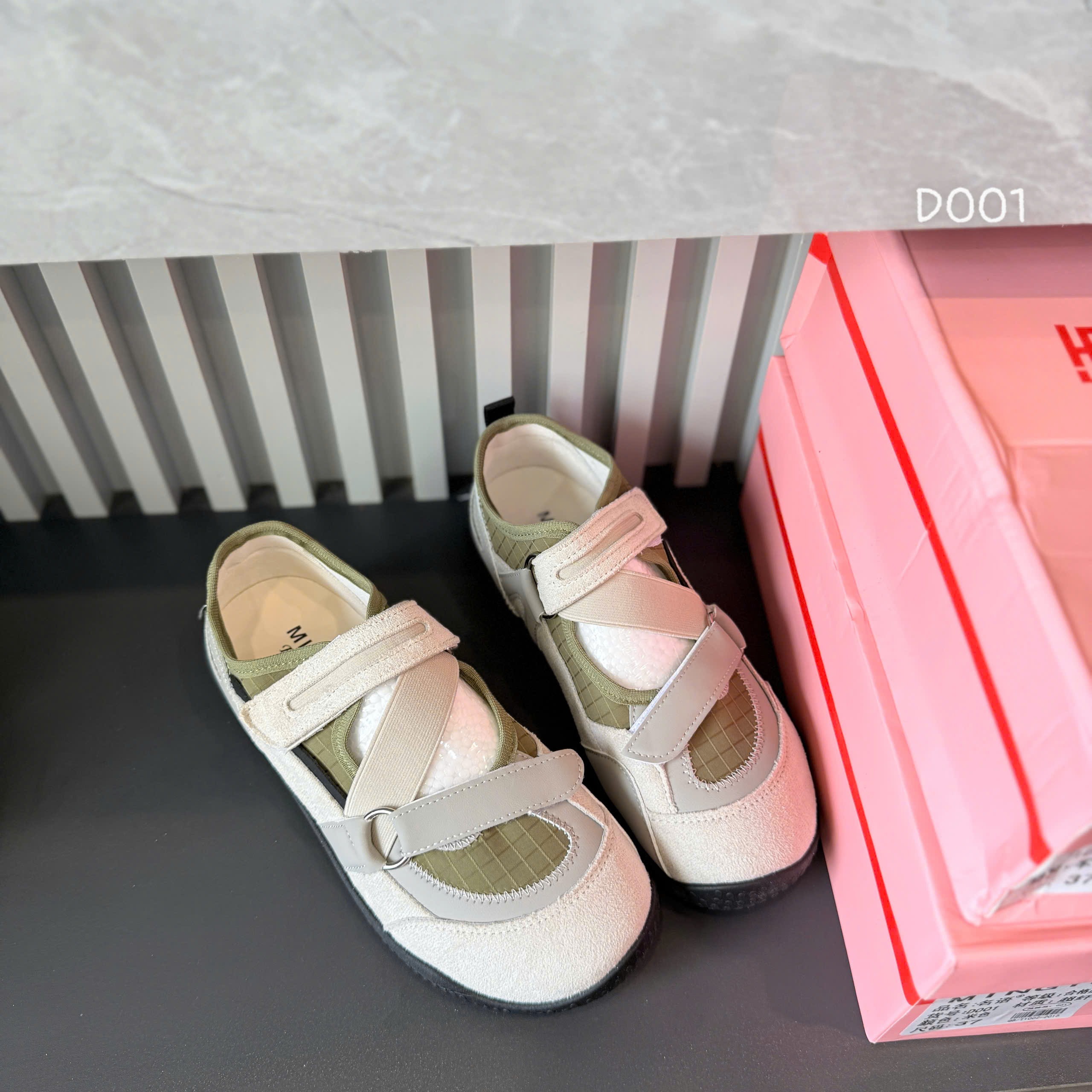( QC ) giày thể thao quai dán D001
