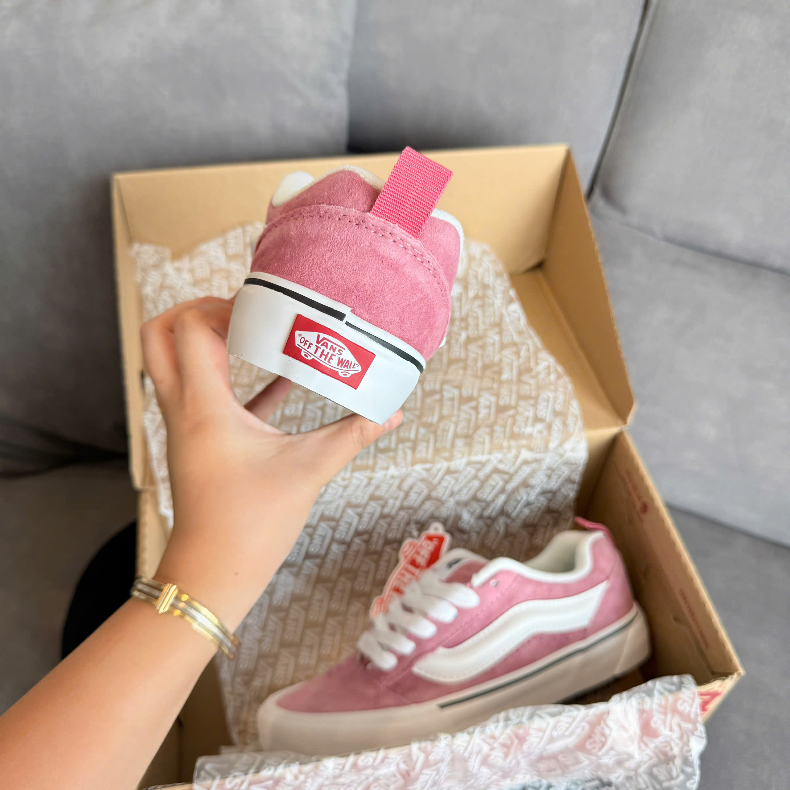 vans knu hồng