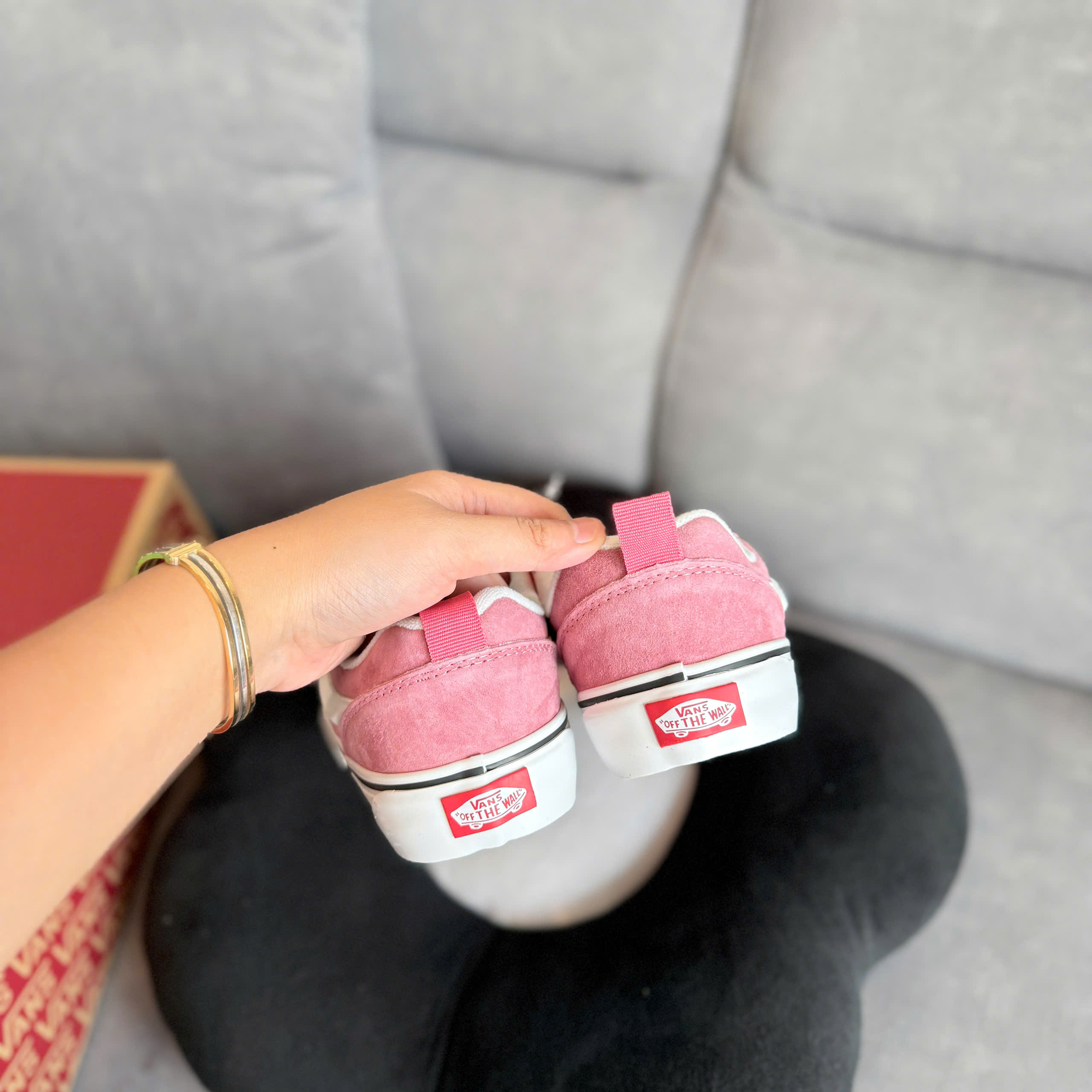 vans knu hồng