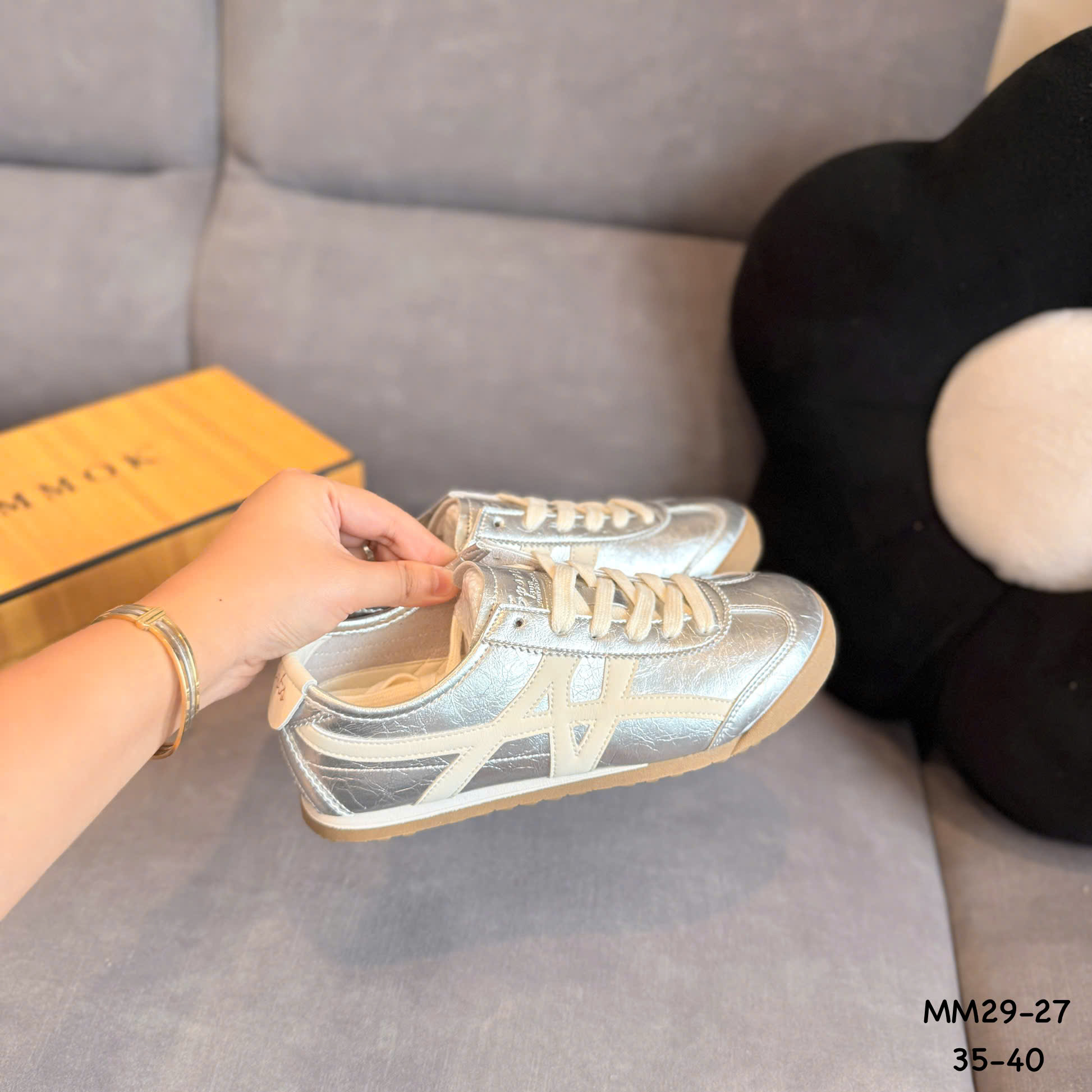 giày thể thao  MM29-27 bạc