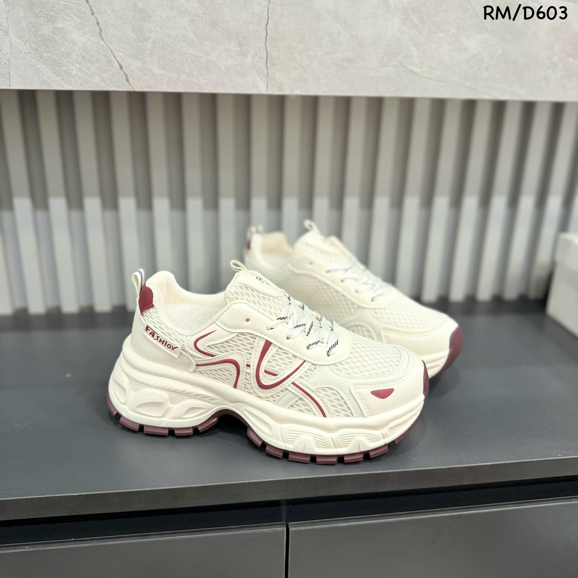 giày thể thao đế cao D603 QC
