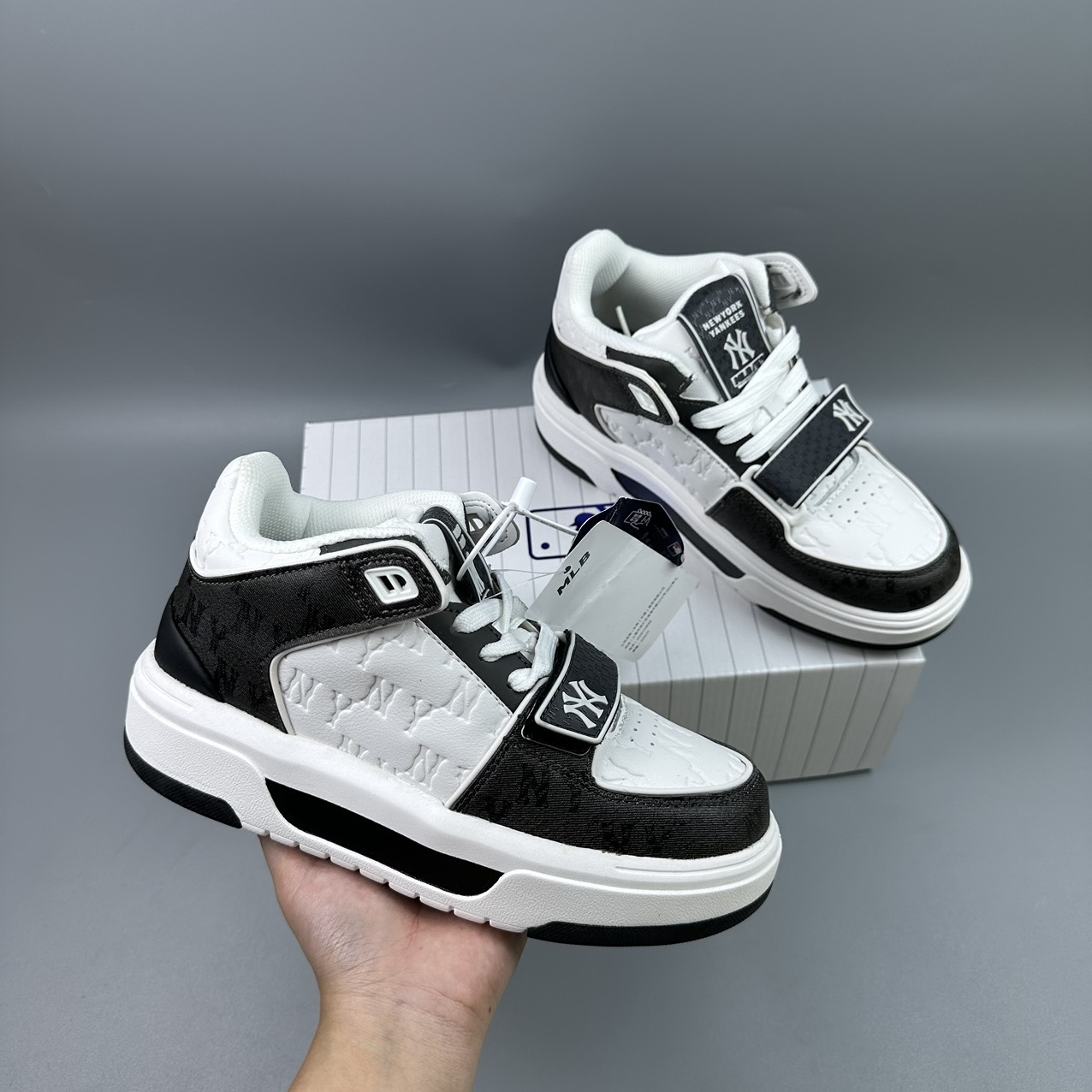 mlb liner dán đen trắng ( bản mới)