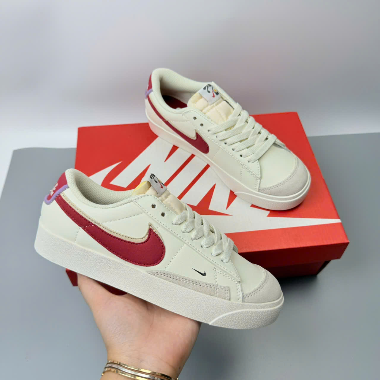 nike blz fitness red