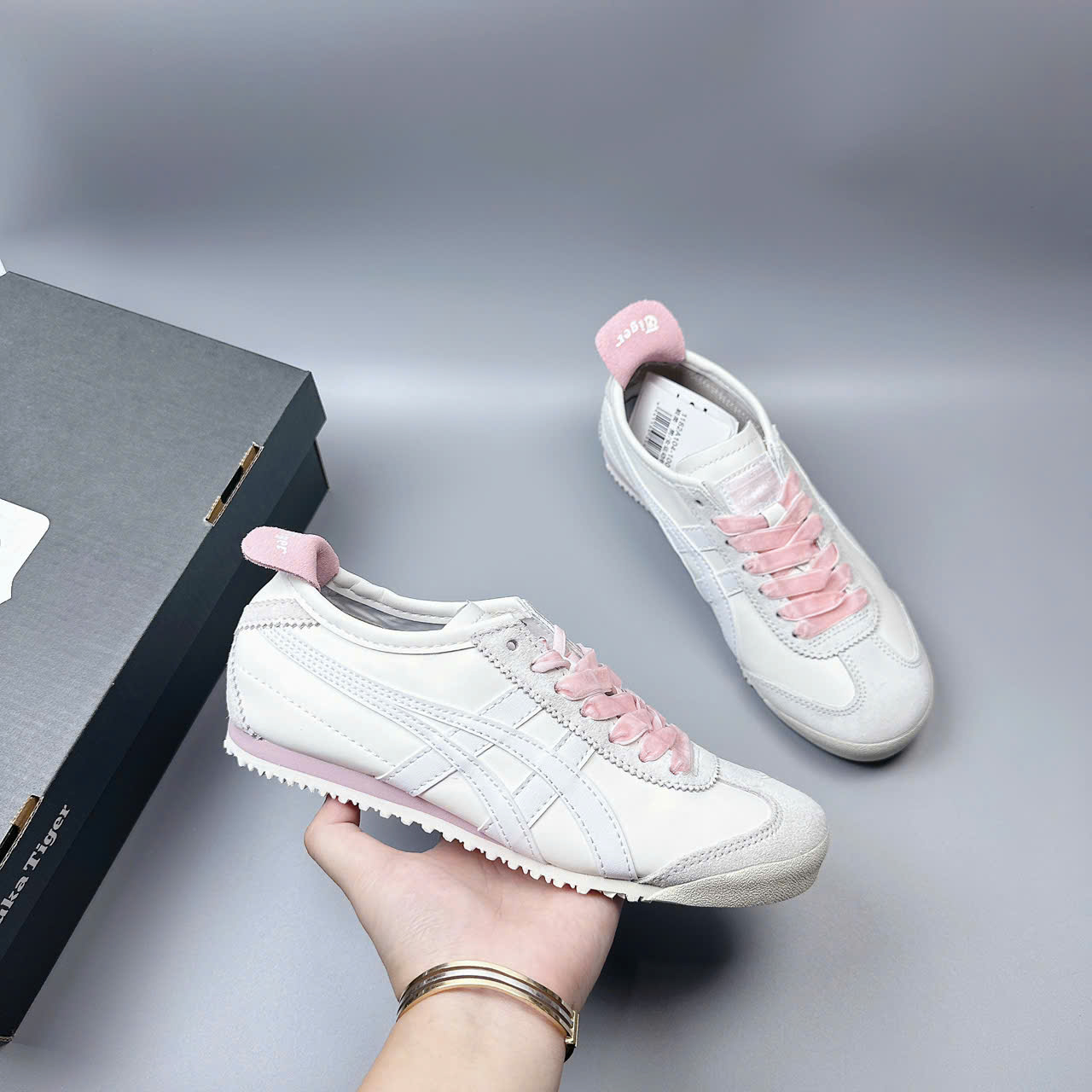 tiger trắng hồng