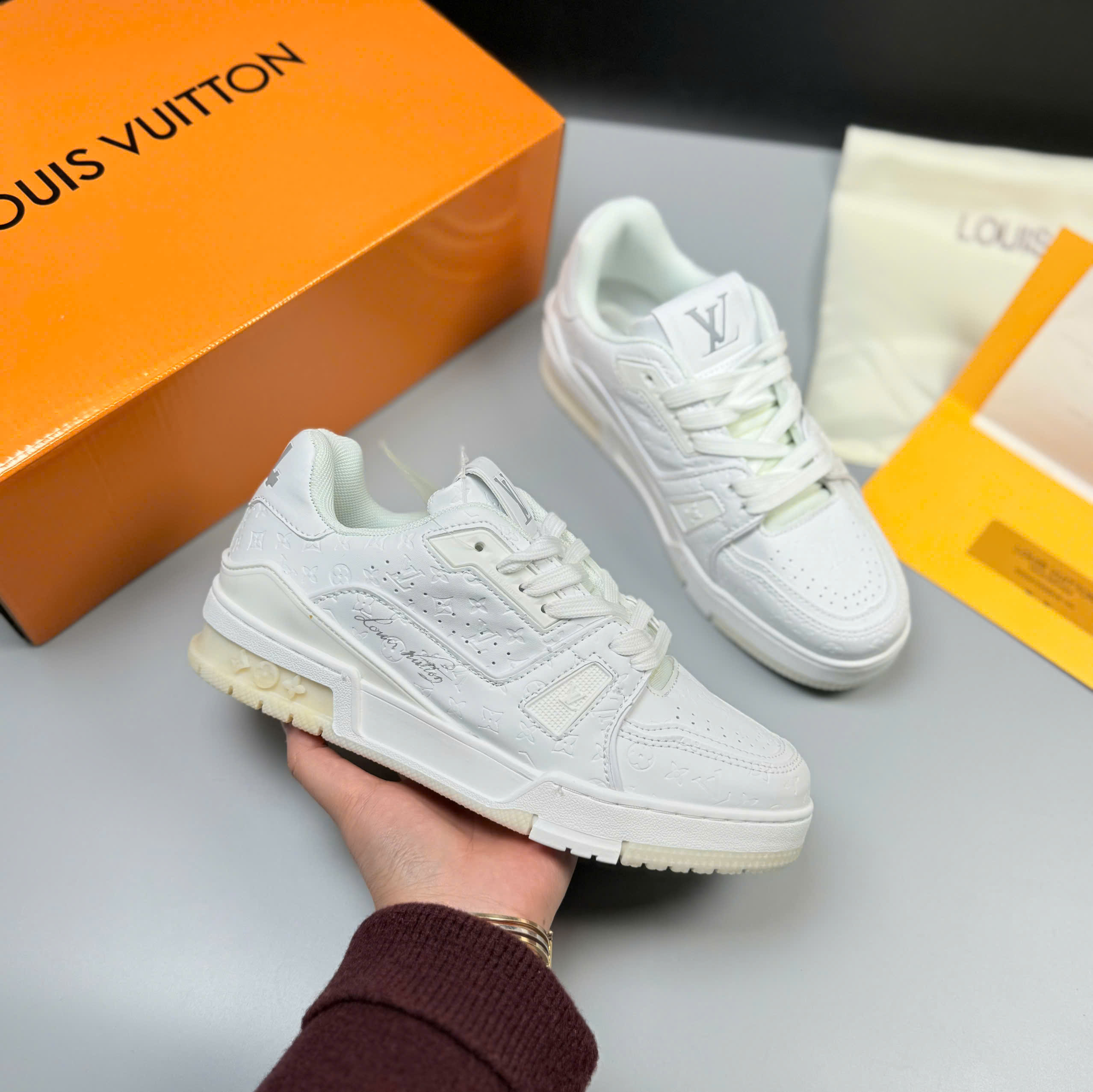 LV54 full trắng SALE