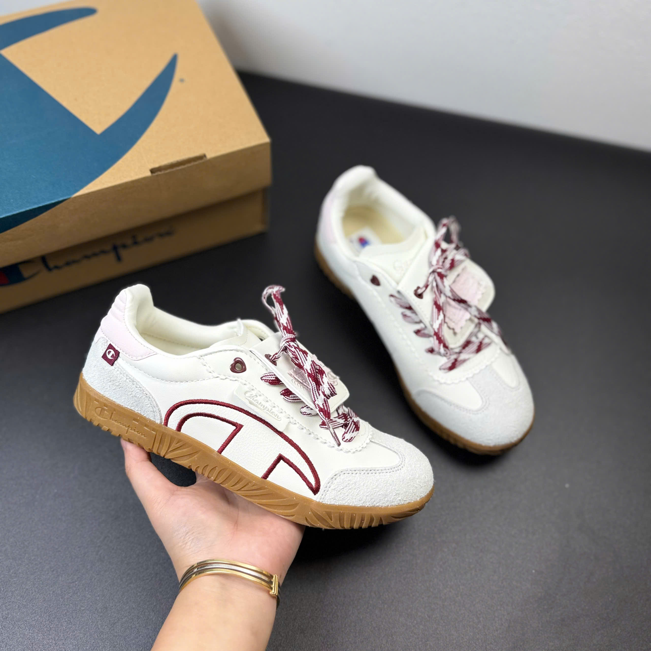 champion hồng đỏ