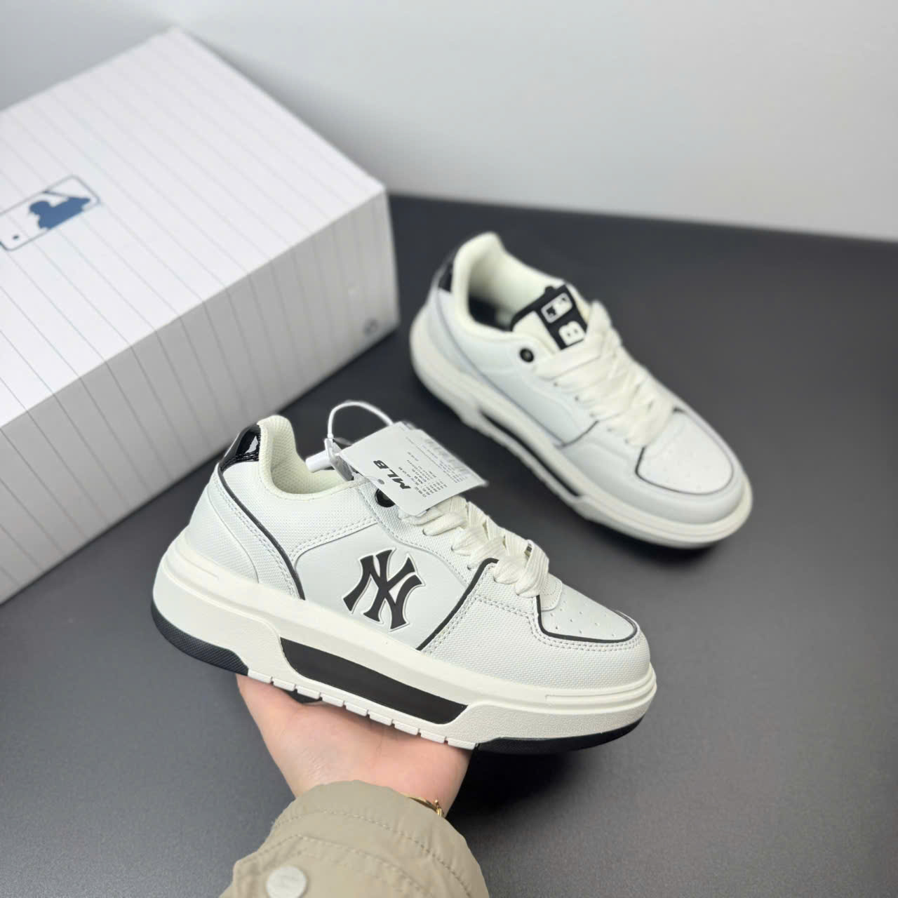 mlb 2025 trắng đen