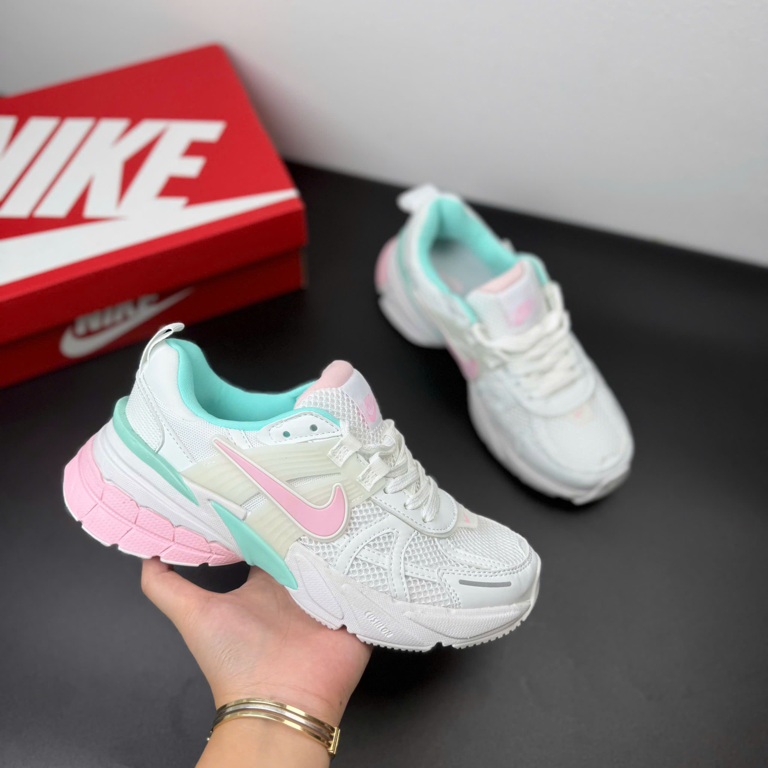 nike v2k xanh hồng