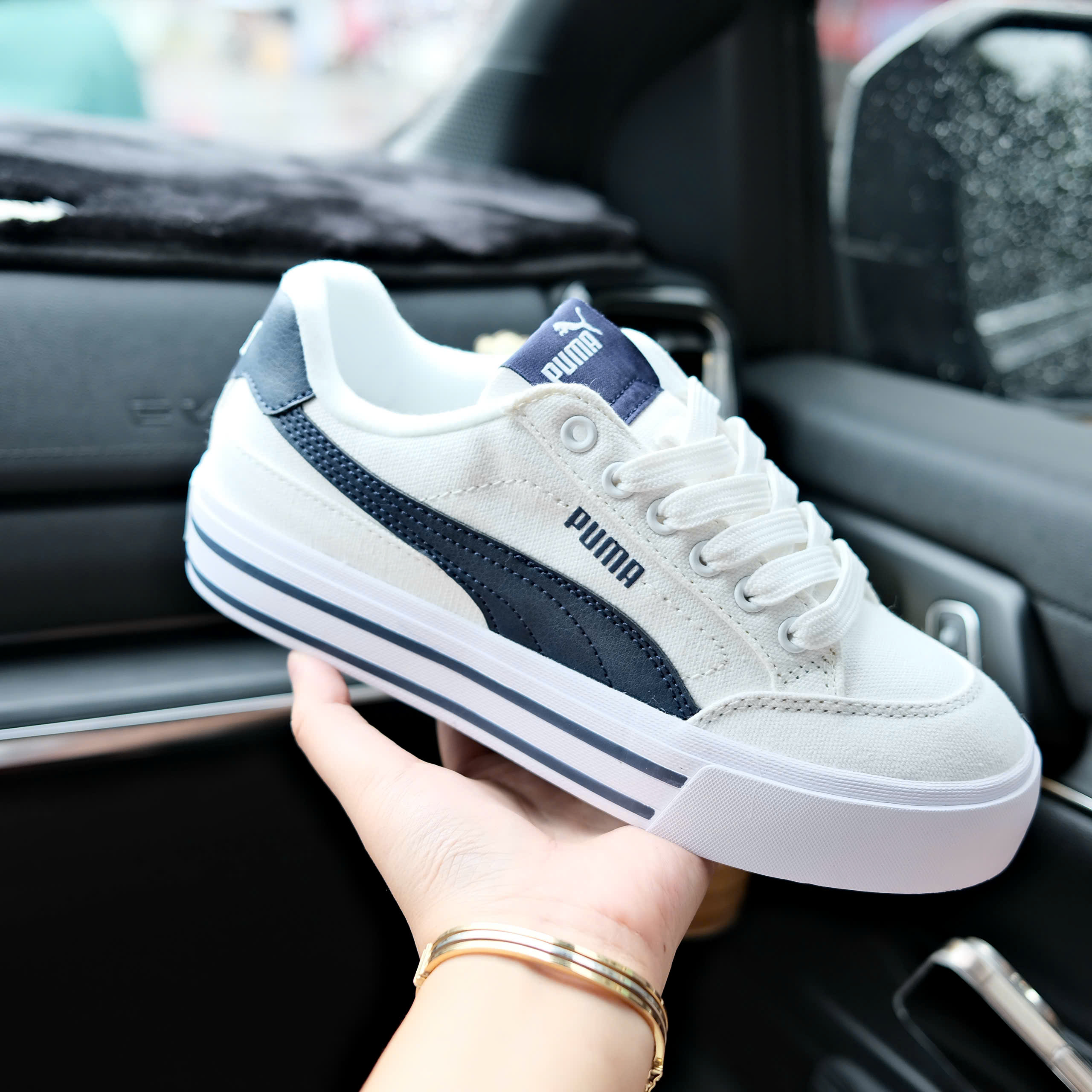 puma court trắng đen