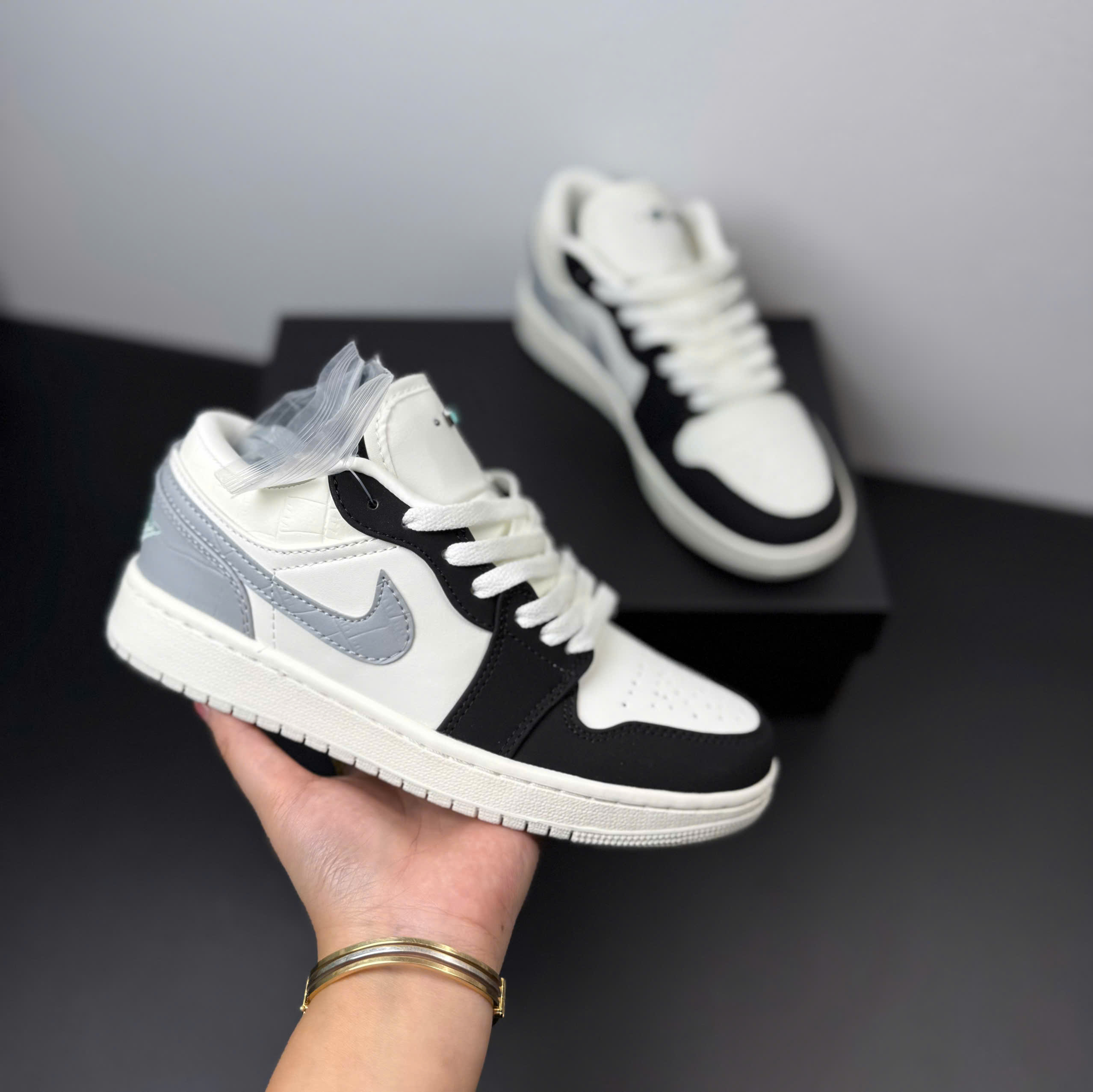 jd đen xám đá thấp sc