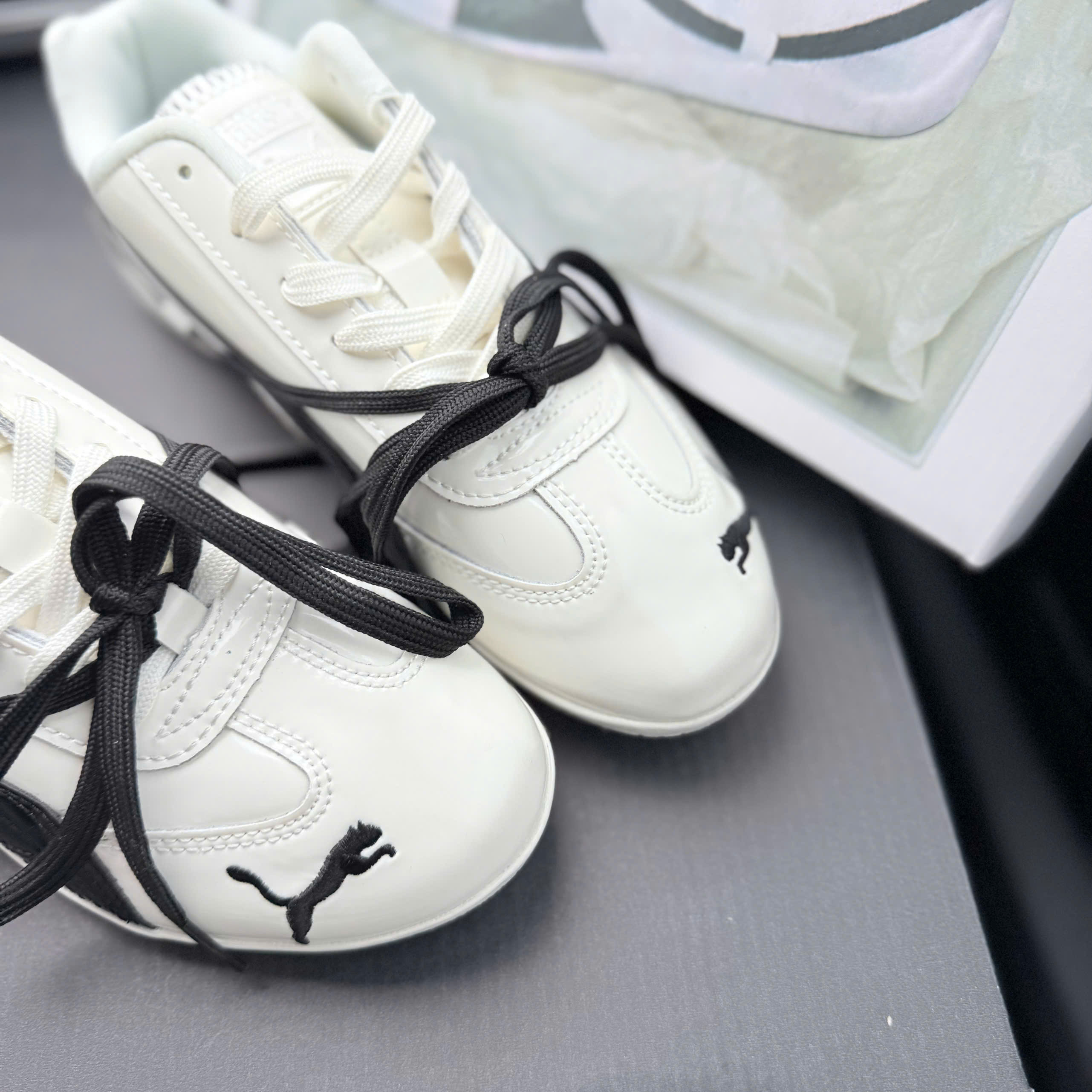 PM ROsie trắng rep